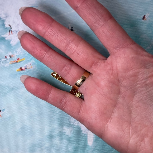 Gold Shell statement ring adjustable - Picture 3 of 5